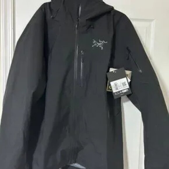 Arcteryx Beta Series Beta LT Hooded Hardshell Jacket - Picture 5 of 8